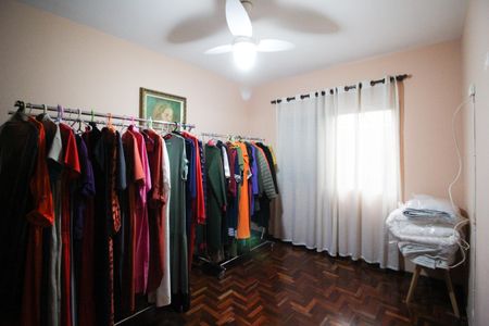 Casa à venda com 206m², 3 quartos e 2 vagasQuarto 1