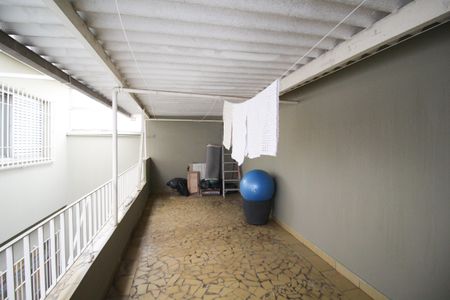 Casa à venda com 206m², 3 quartos e 2 vagasQuintal