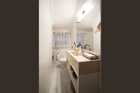 Casa à venda com 206m², 3 quartos e 2 vagasLavabo