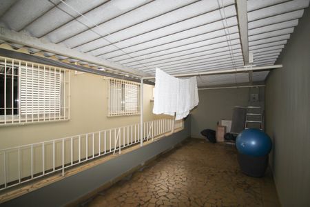 Casa à venda com 206m², 3 quartos e 2 vagasQuintal