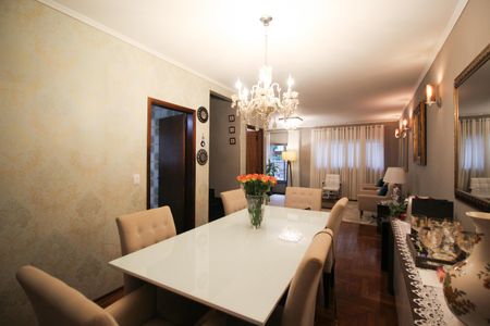 Sala de casa à venda com 3 quartos, 206m² em Indianópolis, São Paulo