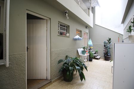 Casa à venda com 206m², 3 quartos e 2 vagasQuintal 