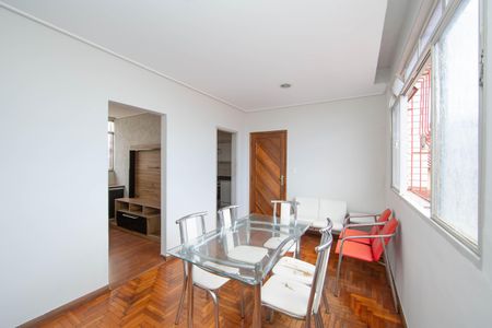 Apartamento à venda com 85m², 3 quartos e 1 vagaSala