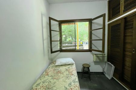 Casa de condomínio para alugar com 150m², 4 quartos e 2 vagasQuarto 4