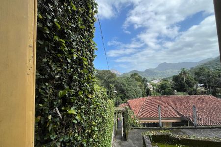 Casa de condomínio para alugar com 150m², 4 quartos e 2 vagasVista 