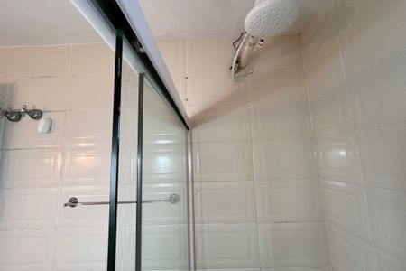 Casa de condomínio para alugar com 150m², 4 quartos e 2 vagasBanheiro da suíte 2
