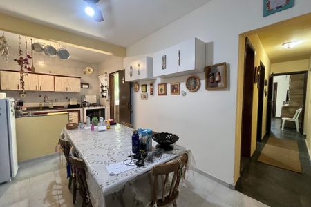 Casa de condomínio para alugar com 150m², 4 quartos e 2 vagasCozinha 