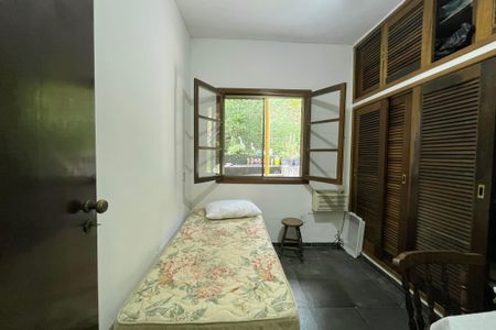 Casa de condomínio para alugar com 150m², 4 quartos e 2 vagasQuarto 4
