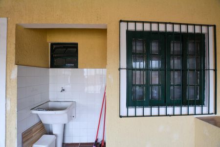 Casa à venda com 300m², 6 quartos e 3 vagas Casa à venda com 300m², 6 quartos e 3 vagasEDICULA - AREA DE SERVIÇO