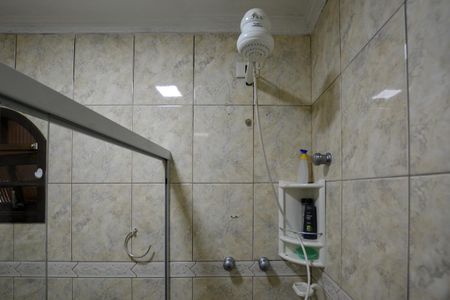 Casa à venda com 300m², 6 quartos e 3 vagas Casa à venda com 300m², 6 quartos e 3 vagasBANHEIRO