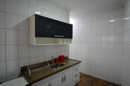Casa à venda com 300m², 6 quartos e 3 vagas Casa à venda com 300m², 6 quartos e 3 vagasEDICULA - COZINHA