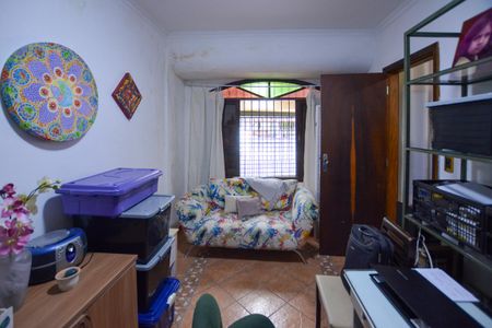 Casa à venda com 300m², 6 quartos e 3 vagas Casa à venda com 300m², 6 quartos e 3 vagasQUARTO 1 - ESCRITORIO