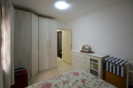 Casa à venda com 300m², 6 quartos e 3 vagas Casa à venda com 300m², 6 quartos e 3 vagasQUARTO 2