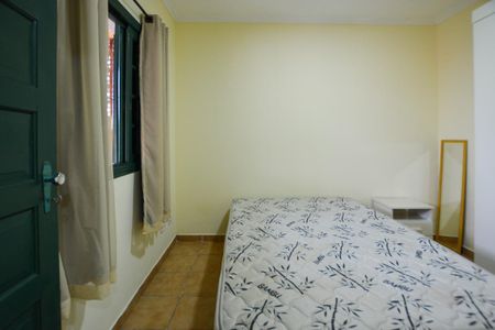 Casa à venda com 300m², 6 quartos e 3 vagas Casa à venda com 300m², 6 quartos e 3 vagasEDICULA - QUARTO
