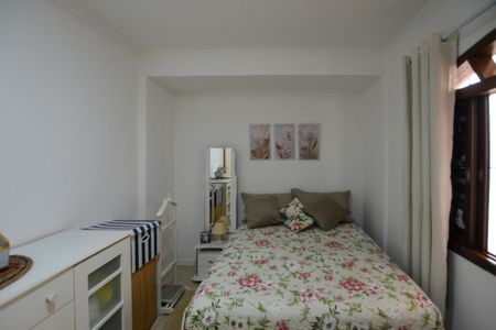Casa à venda com 300m², 6 quartos e 3 vagas Casa à venda com 300m², 6 quartos e 3 vagasQUARTO 2