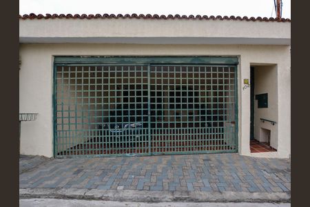 Casa à venda com 300m², 6 quartos e 3 vagas Casa à venda com 300m², 6 quartos e 3 vagasFACHADA