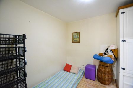 Casa à venda com 300m², 6 quartos e 3 vagas Casa à venda com 300m², 6 quartos e 3 vagas FUNDOS - QUARTO 4