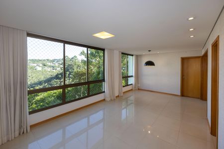 Apartamento à venda com 217m², 3 quartos e 2 vagasSala 1