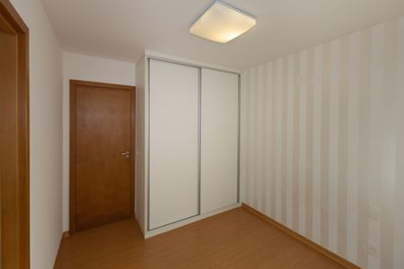 Apartamento à venda com 217m², 3 quartos e 2 vagasSuíte 2