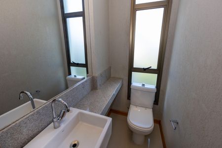 Apartamento à venda com 217m², 3 quartos e 2 vagasLavabo da Sala 1