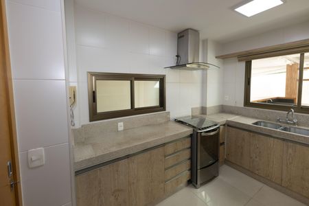 Apartamento à venda com 217m², 3 quartos e 2 vagasCozinha
