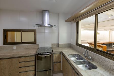 Apartamento à venda com 217m², 3 quartos e 2 vagasCozinha