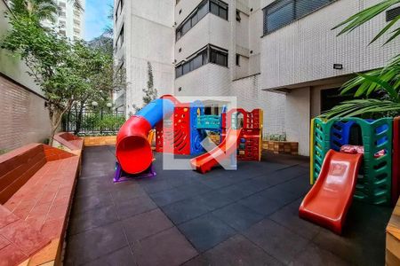 Apartamento à venda com 108m², 3 quartos e 2 vagas Apartamento à venda com 108m², 3 quartos e 2 vagasPlayground