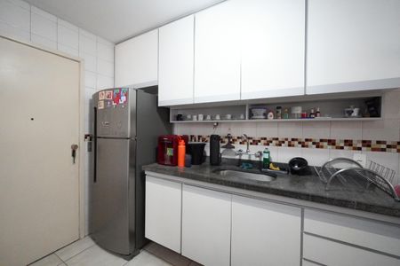 Apartamento à venda com 108m², 3 quartos e 2 vagasCozinha