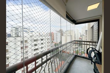 Apartamento à venda com 105m², 3 quartos e 2 vagasVaranda