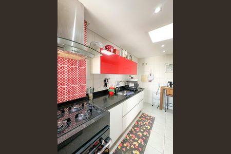 Apartamento à venda com 105m², 3 quartos e 2 vagasCozinha