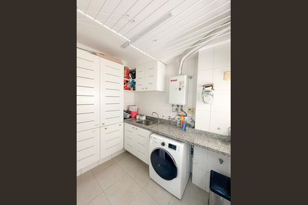 Apartamento à venda com 105m², 3 quartos e 2 vagasÁrea de Serviço