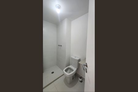 Banheiro  de kitnet/studio à venda com 1 quarto, 29m² em Jardim Prudência, São Paulo