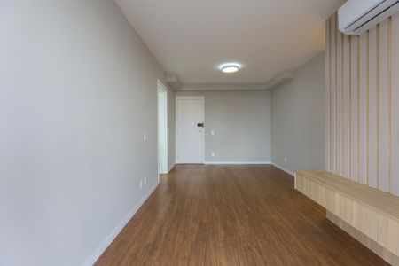 Apartamento para alugar com 73m², 2 quartos e 1 vagaSala