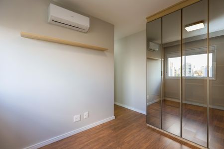 Apartamento para alugar com 73m², 2 quartos e 1 vagaSuíte
