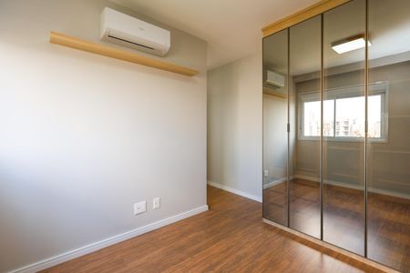 Apartamento para alugar com 73m², 2 quartos e 1 vagaSuíte 