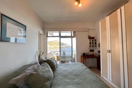Apartamento à venda com 120m², 3 quartos e 2 vagas Apartamento à venda com 120m², 3 quartos e 2 vagasSuite
