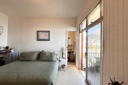 Apartamento à venda com 120m², 3 quartos e 2 vagas Apartamento à venda com 120m², 3 quartos e 2 vagasSuite