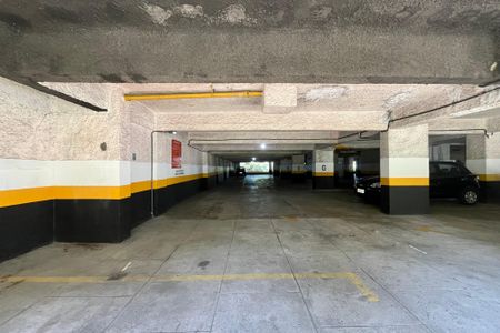 Apartamento à venda com 120m², 3 quartos e 2 vagas Apartamento à venda com 120m², 3 quartos e 2 vagasGaragem
