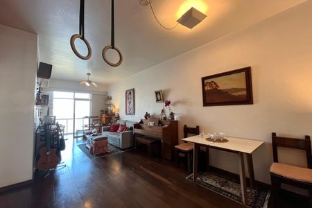 Apartamento à venda com 120m², 3 quartos e 2 vagas Apartamento à venda com 120m², 3 quartos e 2 vagasSala