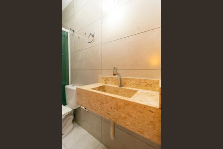 Apartamento à venda com 60m², 2 quartos e 2 vagas Apartamento à venda com 60m², 2 quartos e 2 vagasBanheiro