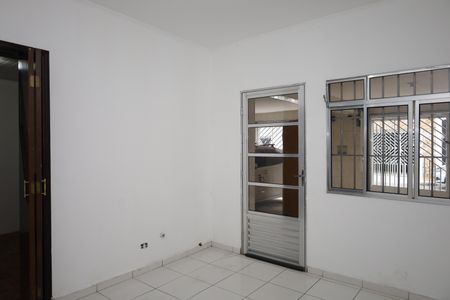 Sala de casa à venda com 2 quartos, 225m² em Jardim Guaianazes, São Paulo