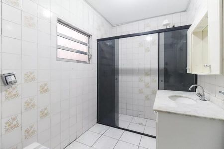 Casa à venda com 220m², 4 quartos e 2 vagas Casa à venda com 220m², 4 quartos e 2 vagasBanheiro Casa 1