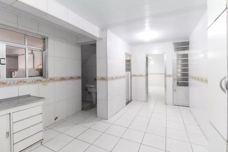 Casa à venda com 220m², 4 quartos e 2 vagas Casa à venda com 220m², 4 quartos e 2 vagasCozinha Casa 1