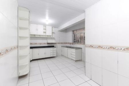 Casa à venda com 220m², 4 quartos e 2 vagas Casa à venda com 220m², 4 quartos e 2 vagasCozinha Casa 1
