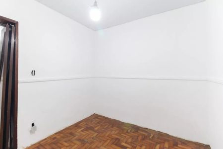 Casa à venda com 220m², 4 quartos e 2 vagas Casa à venda com 220m², 4 quartos e 2 vagasQuarto 2 Casa 1