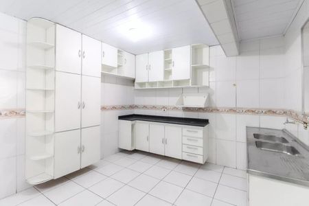 Casa à venda com 220m², 4 quartos e 2 vagas Casa à venda com 220m², 4 quartos e 2 vagasCozinha Casa 1