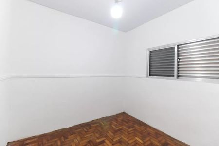 Casa à venda com 220m², 4 quartos e 2 vagas Casa à venda com 220m², 4 quartos e 2 vagasQuarto 2 Casa 1