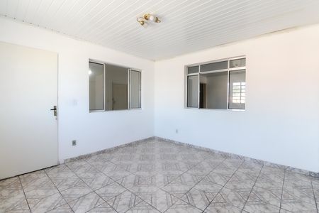 Casa à venda com 220m², 4 quartos e 2 vagas Casa à venda com 220m², 4 quartos e 2 vagasQuarto 1 Casa 2