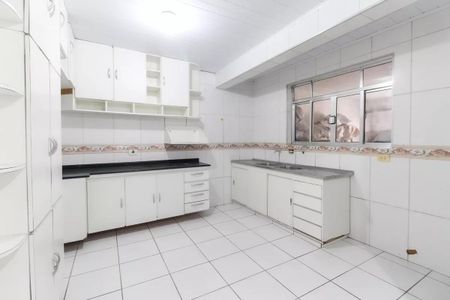 Casa à venda com 220m², 4 quartos e 2 vagas Casa à venda com 220m², 4 quartos e 2 vagasCozinha Casa 1