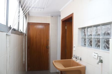 Apartamento para alugar com 120m², 3 quartos e 1 vagaÁrea de Serviço